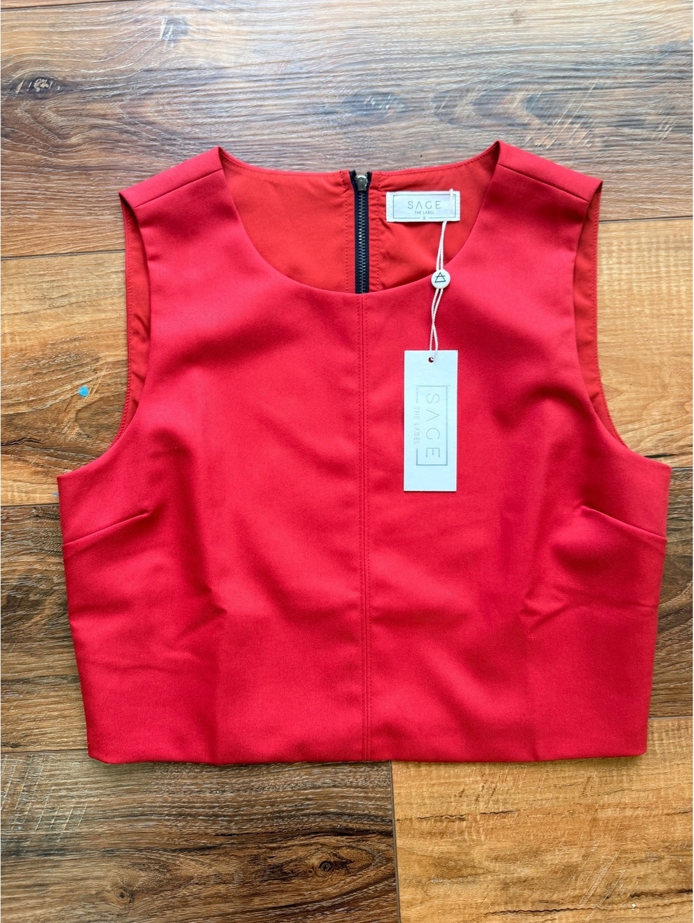 Sage the Label Red Sleeveless Crop Top Size Small NWT Back Zip